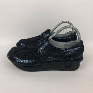 Alegria Dani Metallic Scale Print Shoe Womens Size 6.5 EU 36 Black Blue Work
